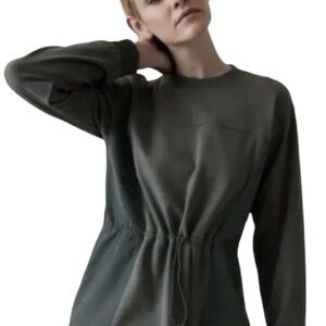 Athleta Triumph Hybrid Crewneck Sweatshirt Bali Green Size Small NWT!